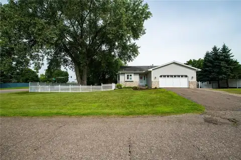 5910 Pineview Lane N, Plymouth, MN 55442