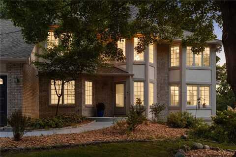 15395 Highland Bluff, Minnetonka, MN 55345