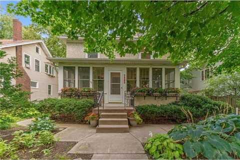 1374 Raymond Avenue, Saint Paul, MN 55108