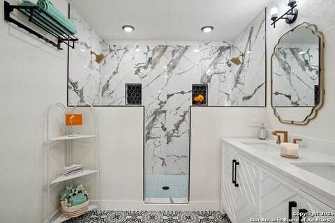 1217 Delaware St., San Antonio, TX 78210