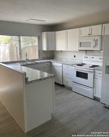 1236 Churing, San Antonio, TX 78245