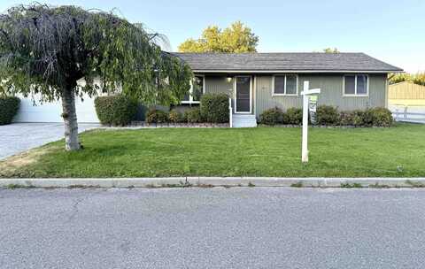 1905 S Calvin Rd, Veradale, WA 99037