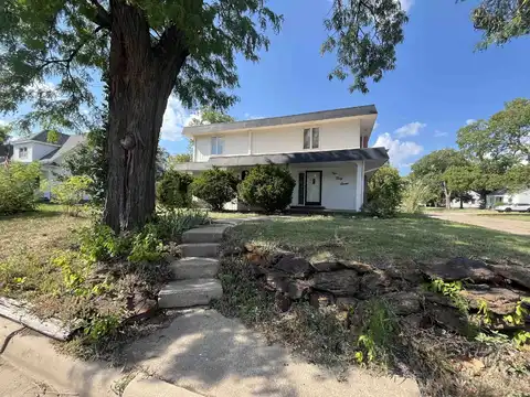 237 E Minneapolis Ave, Salina, KS 67401