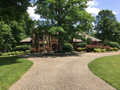 261 Indian Hills Drive NE, Corydon, IN 47112