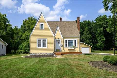 710 English Avenue, Austin, IN 47102