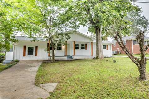 6 Flower Dr, Greenville, SC 29605