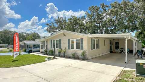692 Cedar Ln, Lady Lake, FL 32159