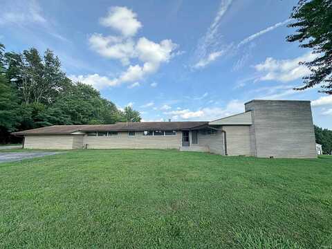 916 N State Road 57, Washington, IN 47501