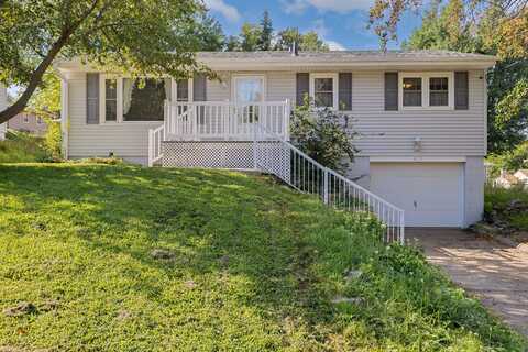 415 S SIERRA Drive, COUNCIL BLUFFS, IA 51503