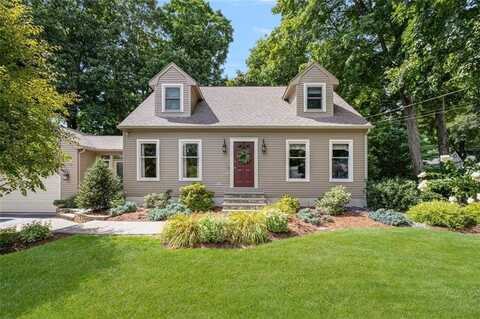 5 Royal Court, Cumberland, RI 02864