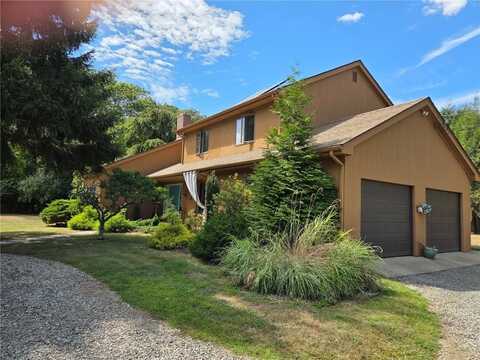 40 Gosnold Road, North Kingstown, RI 02852