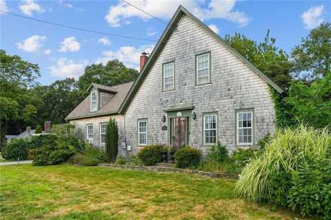 671 County Road, Barrington, RI 02806