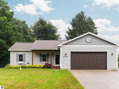 4800 Birdie Lane, Traverse City, MI 49685