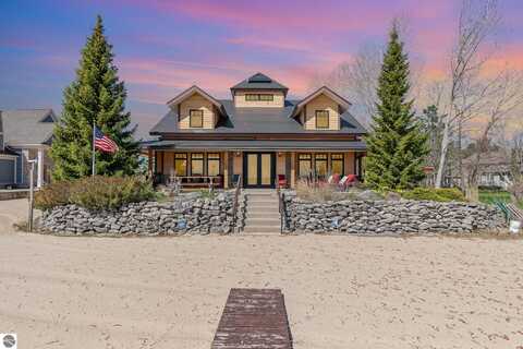 891 S State Street, Oscoda, MI 48750