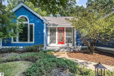 3490 Holiday Village Road, Traverse City, MI 49686