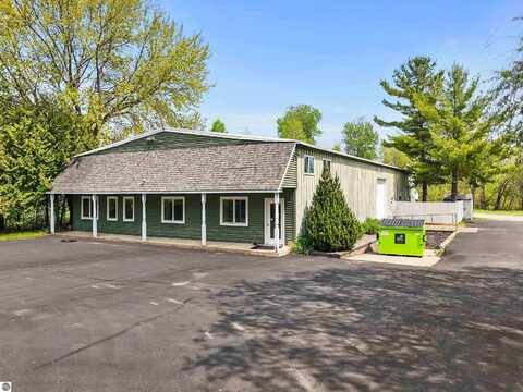 9435 Cherry Bend Road, Traverse City, MI 49684