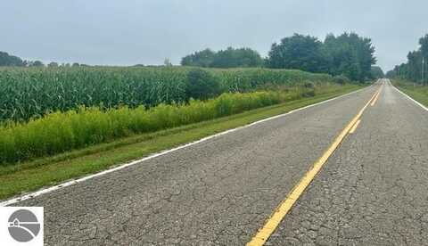 10000 W Vernon Road, Lake, MI 48632