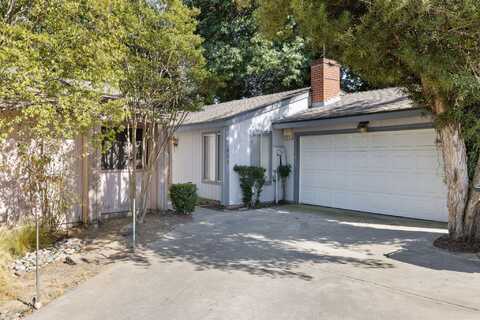1429 W Walnut Avenue, Visalia, CA 93277