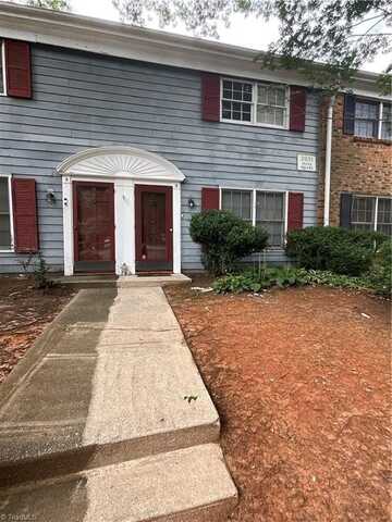 2831 Tully Square, Winston Salem, NC 27106