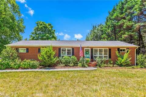 541 Robbins Road, Winston Salem, NC 27107
