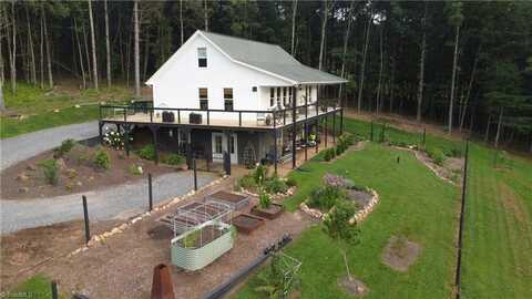 163 Snow Ridge Lane, Fancy Gap, VA 24328