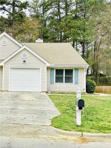 203 Standish Drive, Chapel Hill, NC 27517