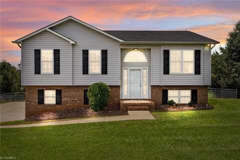 132 Belmont Place Drive, King, NC 27021