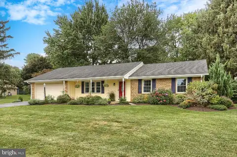 1402 COUNTRY DRIVE, MECHANICSBURG, PA 17055