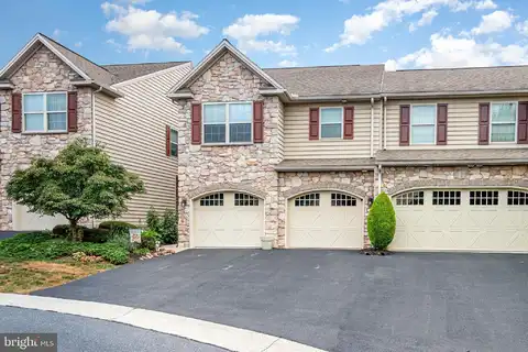 2013 GOLDEN COURT, MECHANICSBURG, PA 17055