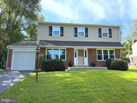 8 DEER RUN LANE, MALVERN, PA 19355