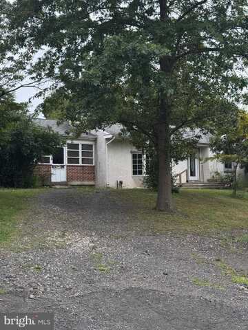 804 DEKALB PIKE, LOWER GWYNEDD, PA 19454