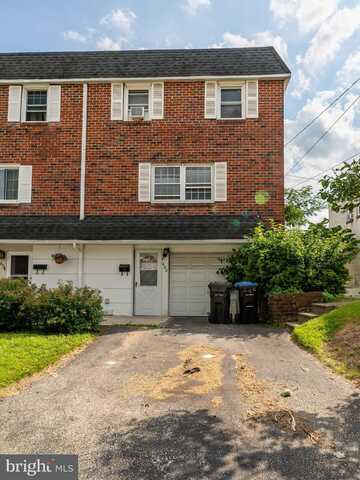 632 CAROLINE DRIVE, NORRISTOWN, PA 19401