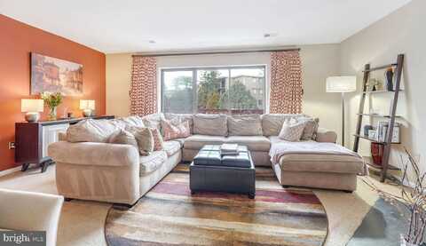 576 BRUMMEL COURT NW, WASHINGTON, DC 20012