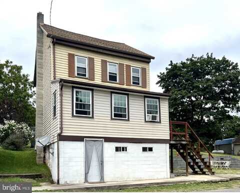 209 E WATER STREET, LANDISBURG, PA 17040