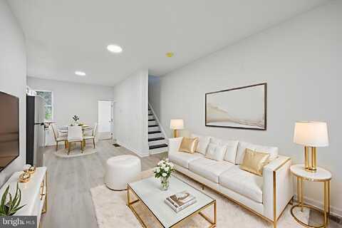 540 E PENN STREET, PHILADELPHIA, PA 19144