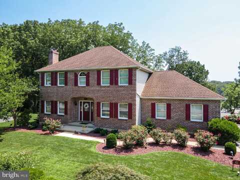 42 CLAIRMONT AVENUE, EASTON, PA 18045