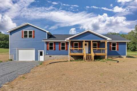 364 Salt Lick Creek Rd, Pleasant Shade, TN 37145