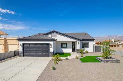 2570 N Ridge Avenue, Bullhead City, AZ 86429