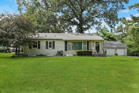 440 S Hackett Road, Waterloo, IA 50701