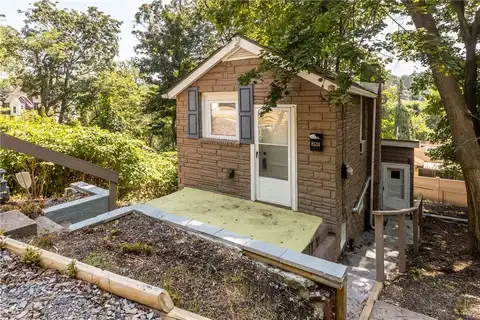 8534 Westwood Rd, Penn Hills, PA 15235