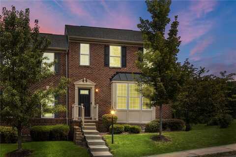 700 Carver Dr, Marshall, PA 15090