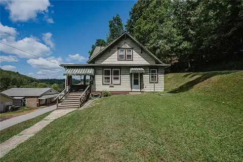 307 Allison Rd, Commodore, PA 15728