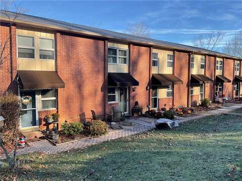 211 Oakview Dr, Ligonier, PA 15658