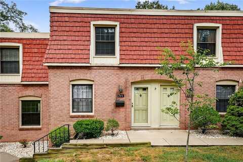 546 Carriage Circle, Pennsburg, PA 15205