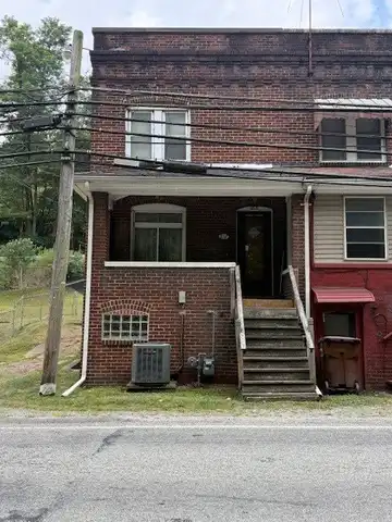 837 Guys Run Rd, Harmar, PA 15238