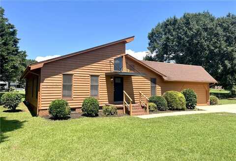 136 Bruce Boulevard, Seneca, SC 29672