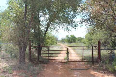 14330 Broome Road, Memphis, TX 79245