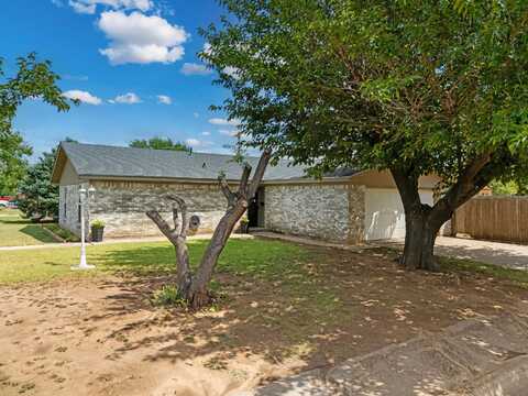1102 NE 4th Street, Dumas, TX 79029