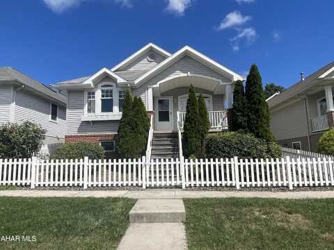 705 Holliday Hills Drive, Hollidaysburg, PA 16648