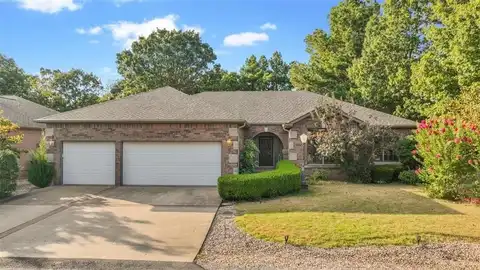 6 Lochgilphead LN, Bella Vista, AR 72715